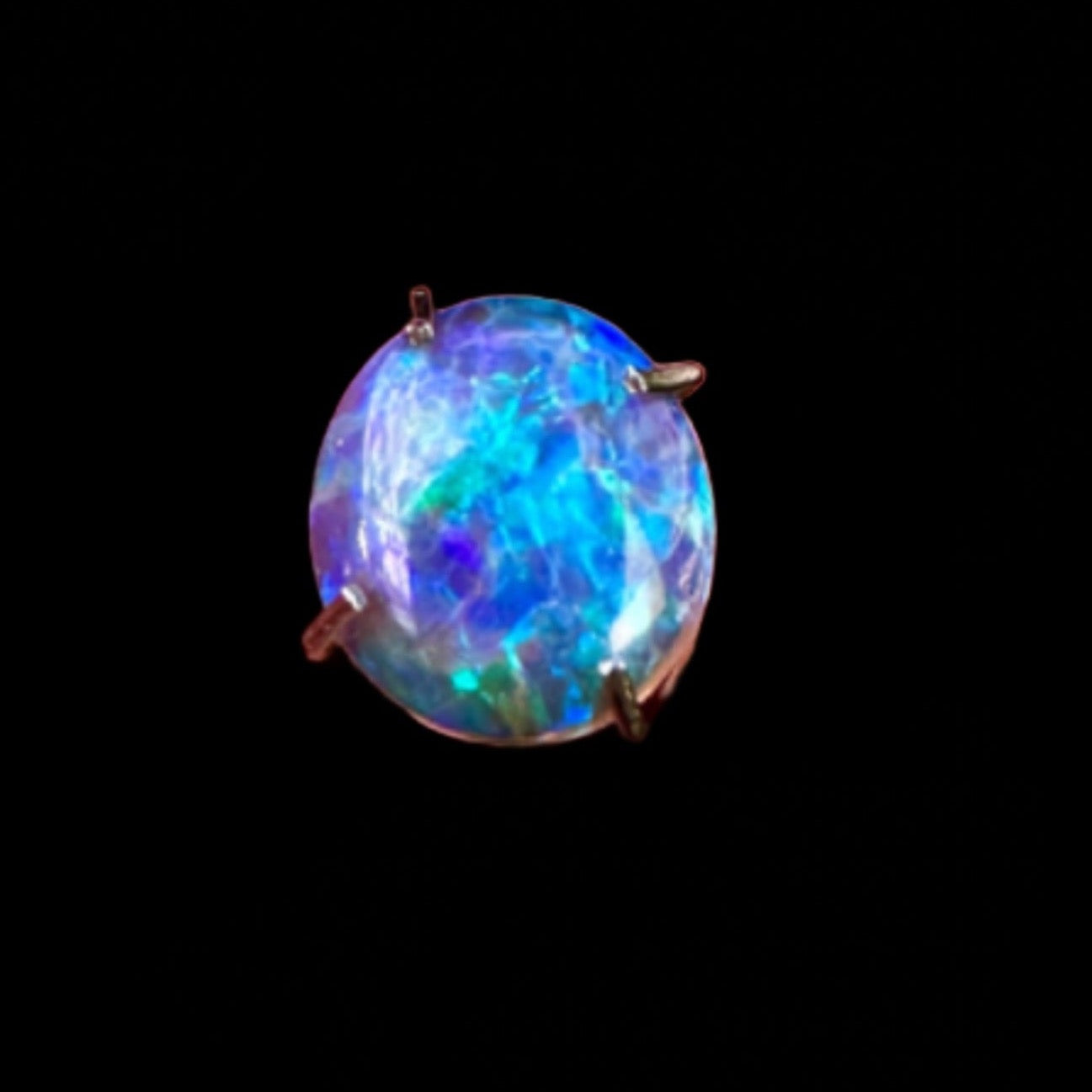 0.95ct Lightning Ridge Crystal Opal.