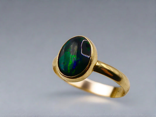 Unique & Luxurious Lightning Ridge Black Opal Ring in 9k Gold Setting