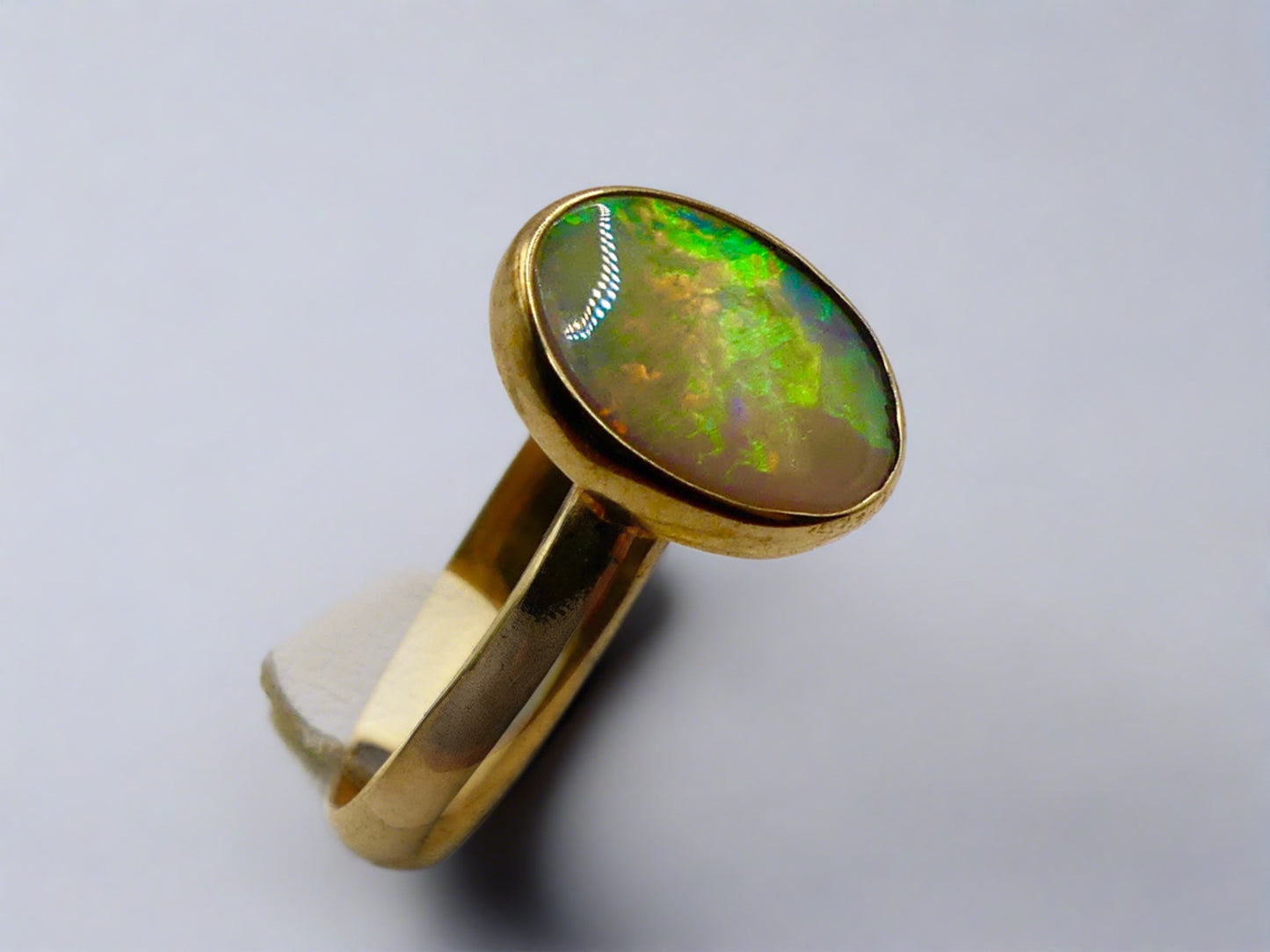 Luxurious 9k Gold Lightning Ridge Opal Statement Ring