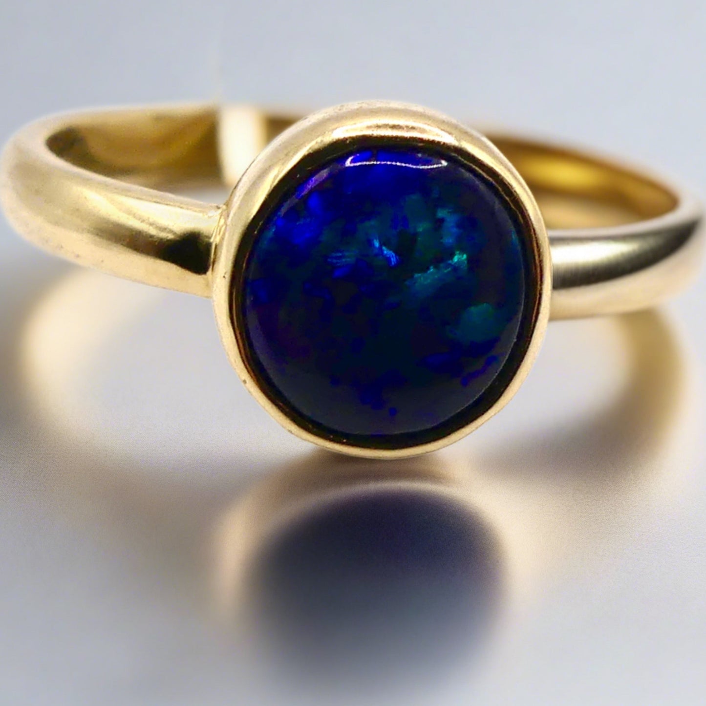 Genuine Australian Treasure in 9k Gold Lightning Ridge Opal Ring