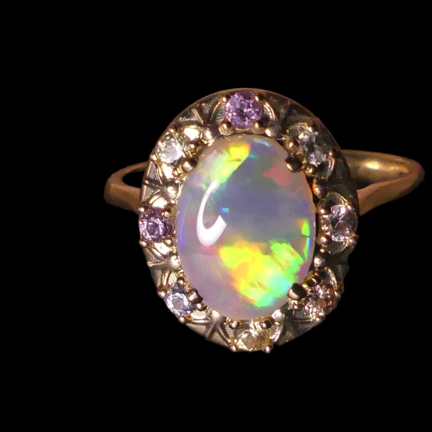 Elegant 14k Gold Ring featuring Australian Opal and Sapphire