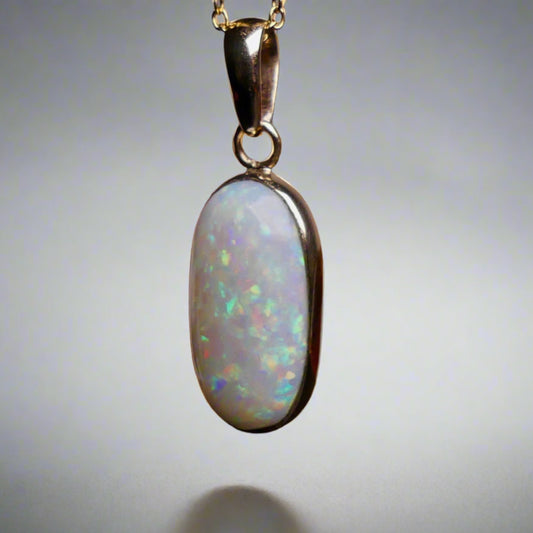 Gorgeous Australian Opal Pendant in 9k Gold Setting