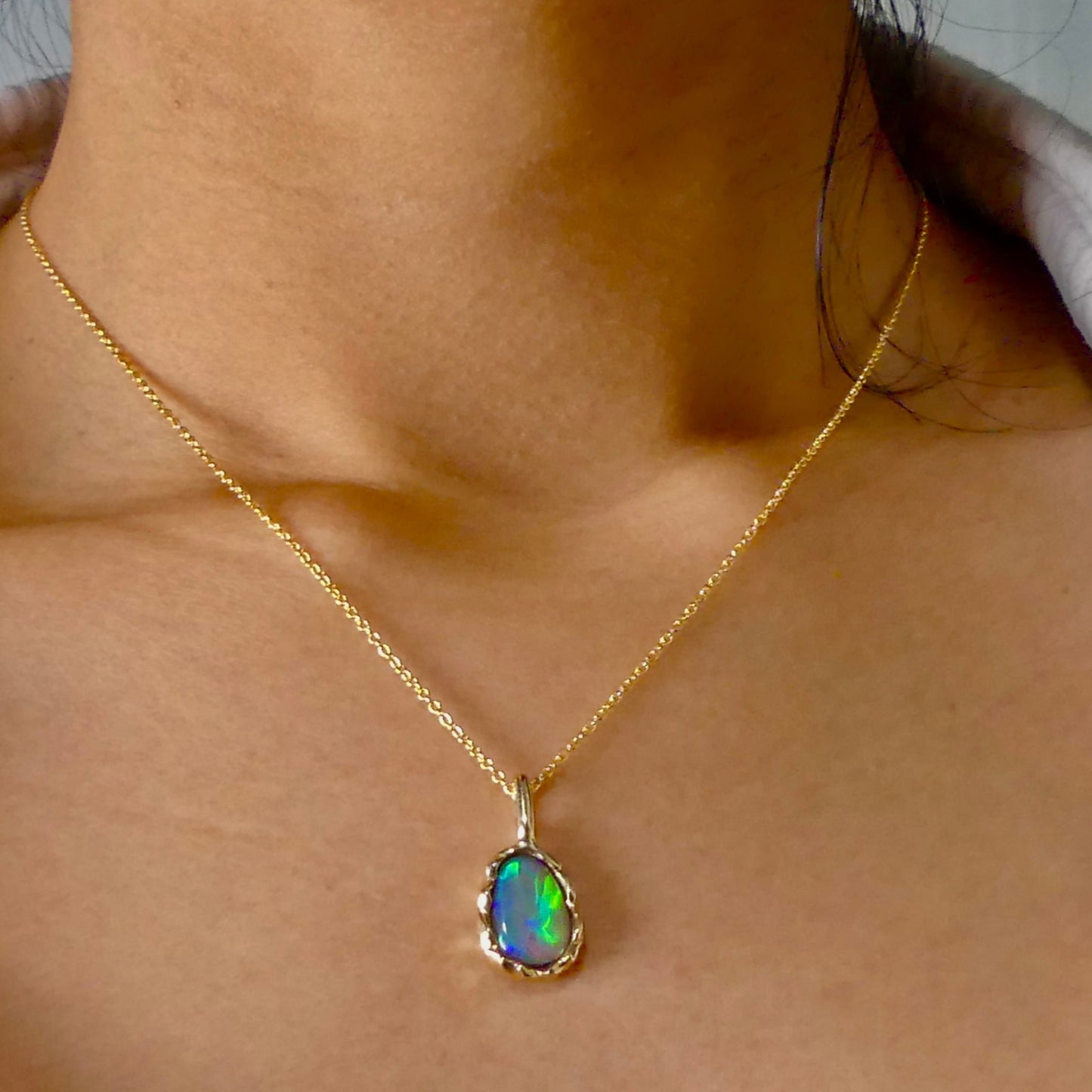 Exquisite Lightning Ridge Opal Pendant in 9k Gold - One-of-a-Kind Design