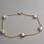 Elegant Keshi Pearl 9k Gold Bracelet