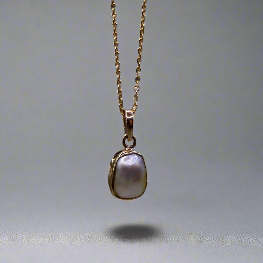 Stunning Keshi Pearl 9k Gold Pendant