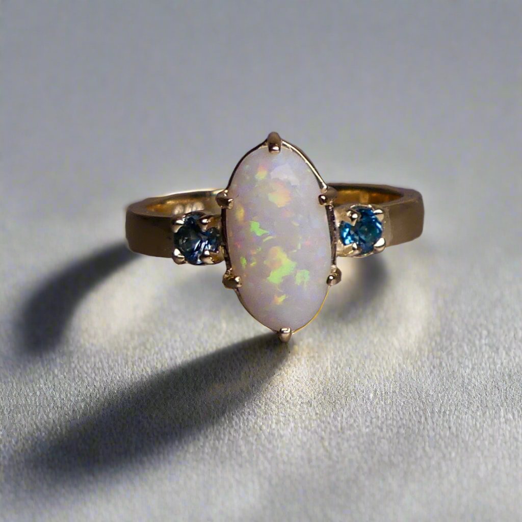 Sensational 9k Gold  Coober Pedy Australian Opal Ring