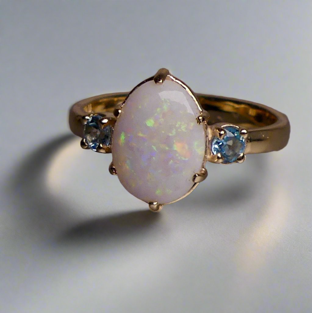 Beautiful 9k Gold Coober Pedy Australian Opal Ring