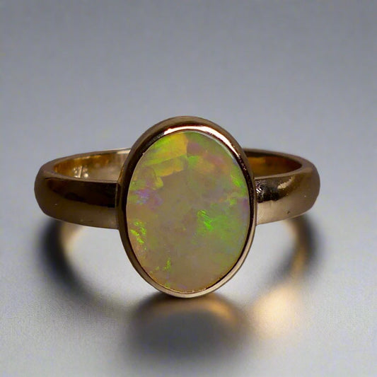 Luxurious 9k Gold Lightning Ridge Opal Statement Ring